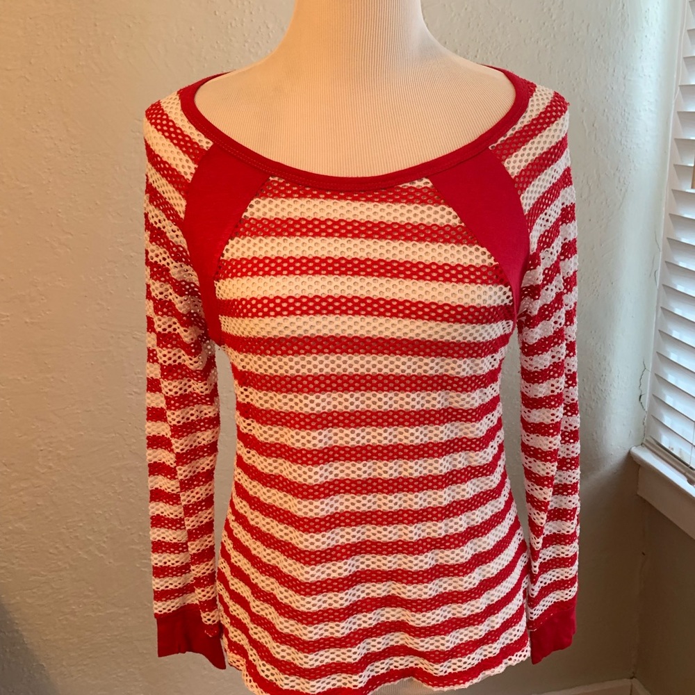 DKNYC Long sleeve stretch shirt with holes